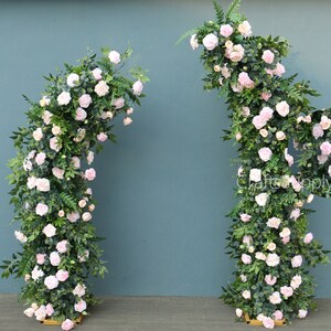 Beautiful Design Greenery and Pink Wedding Archway Flower,Flower Row Arrrangement Party Decor Wedding Pillar Flower,Custom Flower Moon Arch