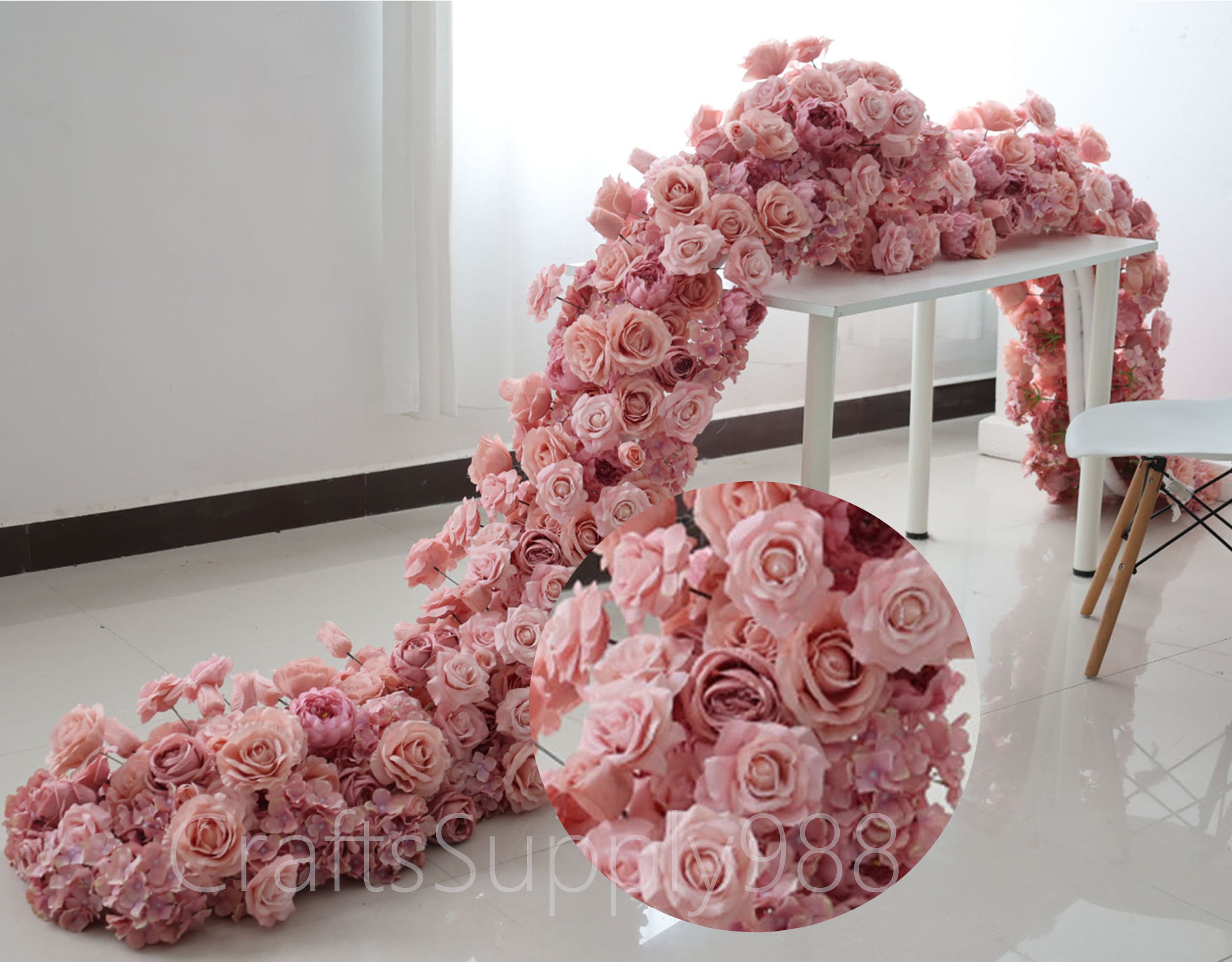 Rangée de fleurs rose poudré, rangée de fleurs de table artificielles roses, fleurs d'arc de mariage, fleurs en soie, décoration de scène de réception de mariage, décoration de fête,