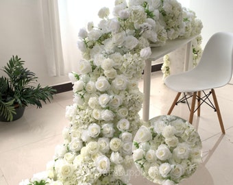 Fila de flores artificiales de rosa de marfil, telón de fondo de la boda, corredor de flores de la mesa del arco de la hortensia de la peonía de la rosa blanca, guirnalda de flores, flor de la mesa de la boda