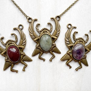 Scarab beetle pendant with natural stone - scarab jewelry - gemstone jewelry - scarab necklace - antique bronze