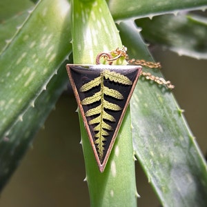 Collier feuille de fougère - bijoux végétaux, fougère pressée, collier en or délicat