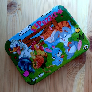 Medium-size Metal Tin Pencil Box
