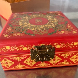 Vintage, Unique Chinese Jewelry Box with mirror and lock