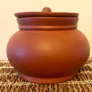 Unglazed Clay Pot / Terracotta Pot (Handi). 1.8 / 1 Litre / 700 Ml. 100 % Natural and Handmade. Microwave and Fridge friendly.