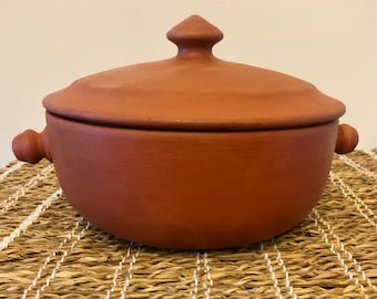 Clay Pot for Cooking and Serving. Unglazed and 100% natural. Microwave and Fridge friendly. 1.5 Lt / 900 Ml / 500 Ml.