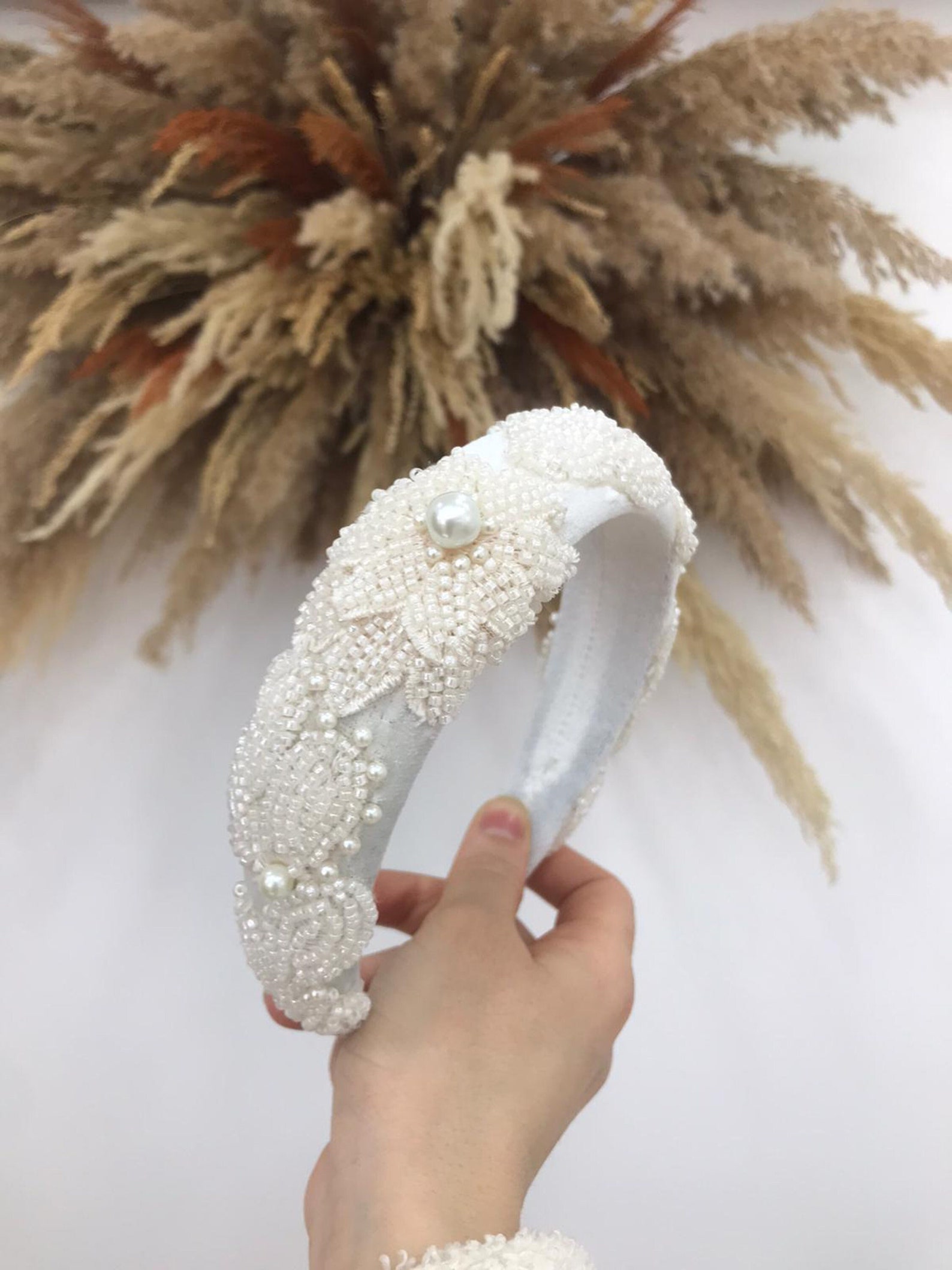SUI AVA Floral Broderie Twist Headband White main image 1