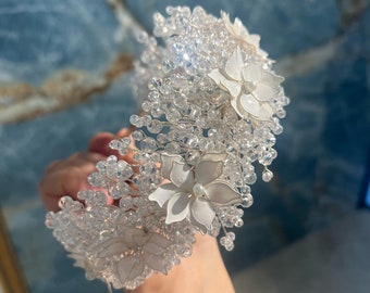 Blommig brudtiara, vitt blommigt bröllopspannband - Perfekt bröllopstiara och blommigt brudhuvudbonad