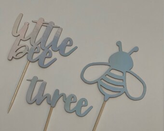Bee Cupcake Toppers: Little Bee Party Decorations