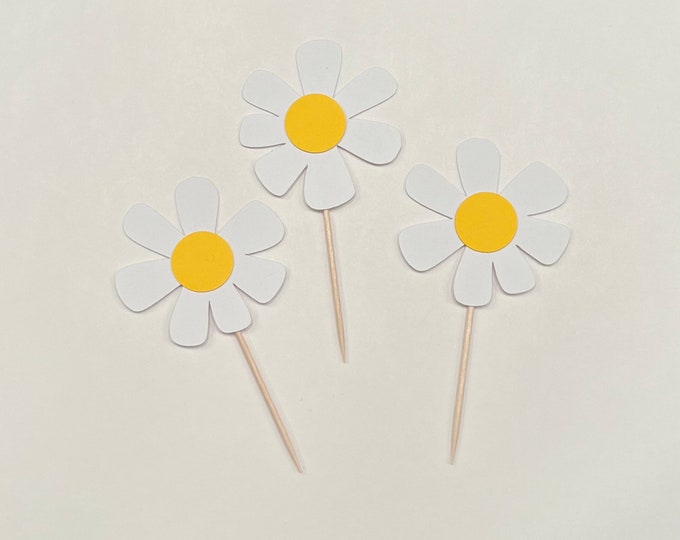 Daisy cupcake toppers, Daisy toppers, Flower cupcake toppers, flower toppers, floral toppers, floral cupcake toppers