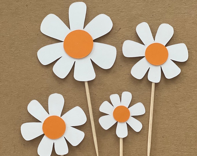 Daisy cupcake toppers, Daisy toppers, Flower cupcake toppers, flower toppers, floral toppers, floral cupcake toppers