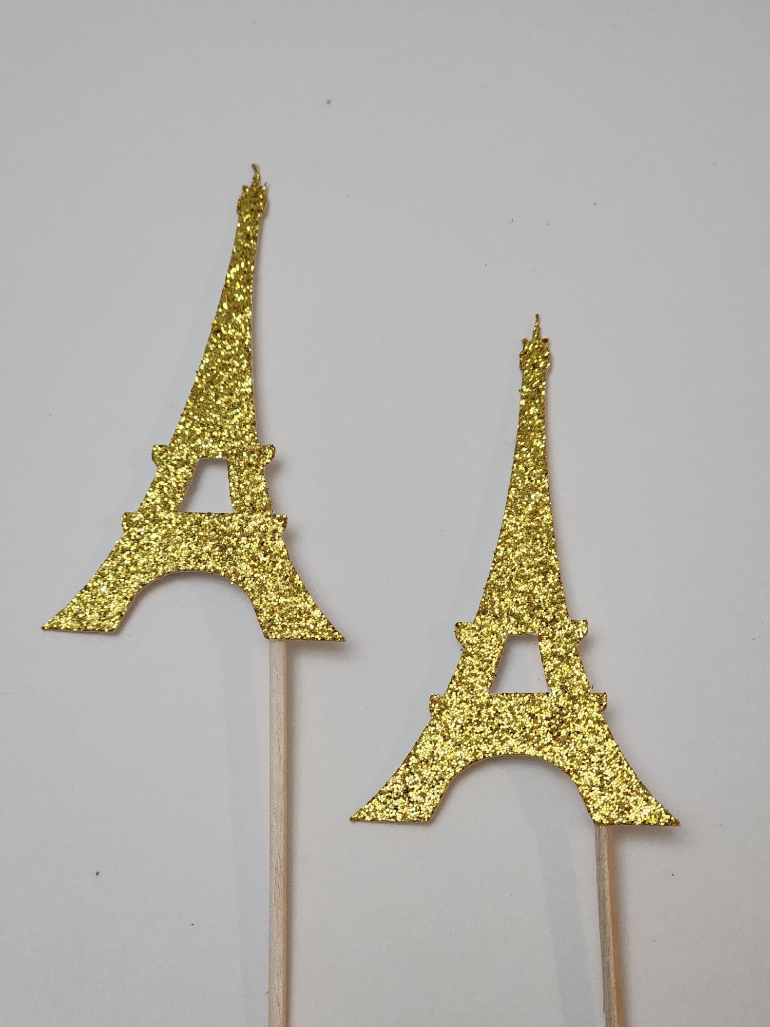 Gold Eiffel Tower Statue. Big Paris Eiffel Tower. Wedding 