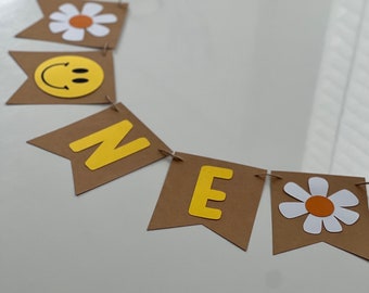 Daisy "Groovy One" Banner: Smiley Face Party Decor