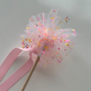 Princess wand, party favor wand, tulle wand, purple wand, little girl wand, birthday wand, girl birthday party favor