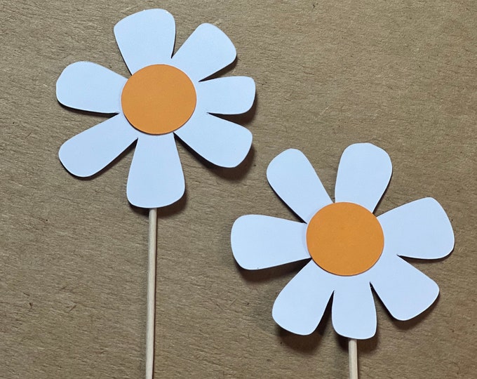 Daisy cupcake toppers, Daisy toppers, Flower cupcake toppers, flower toppers, floral toppers, floral cupcake toppers