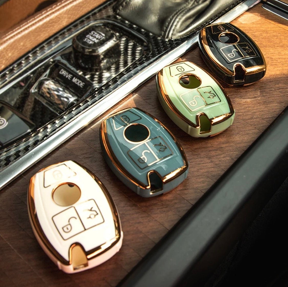 Glossy Silikon Schutzhülle passend für Mercedes-Benz Schlüssel SEK8-M,  11,95 €