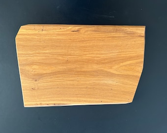Serving board made of Franconian oak, handmade 01