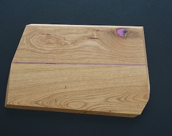Serving board made of Franconian oak, handmade, with decorative stitching 02