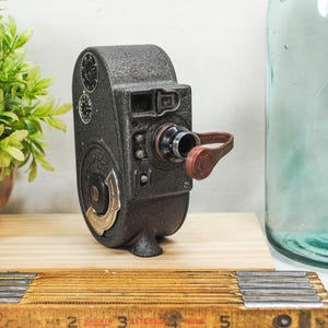 NEAT Antique Bell & Howell Filmo Sportster Double Run Eight Home Movie Camera