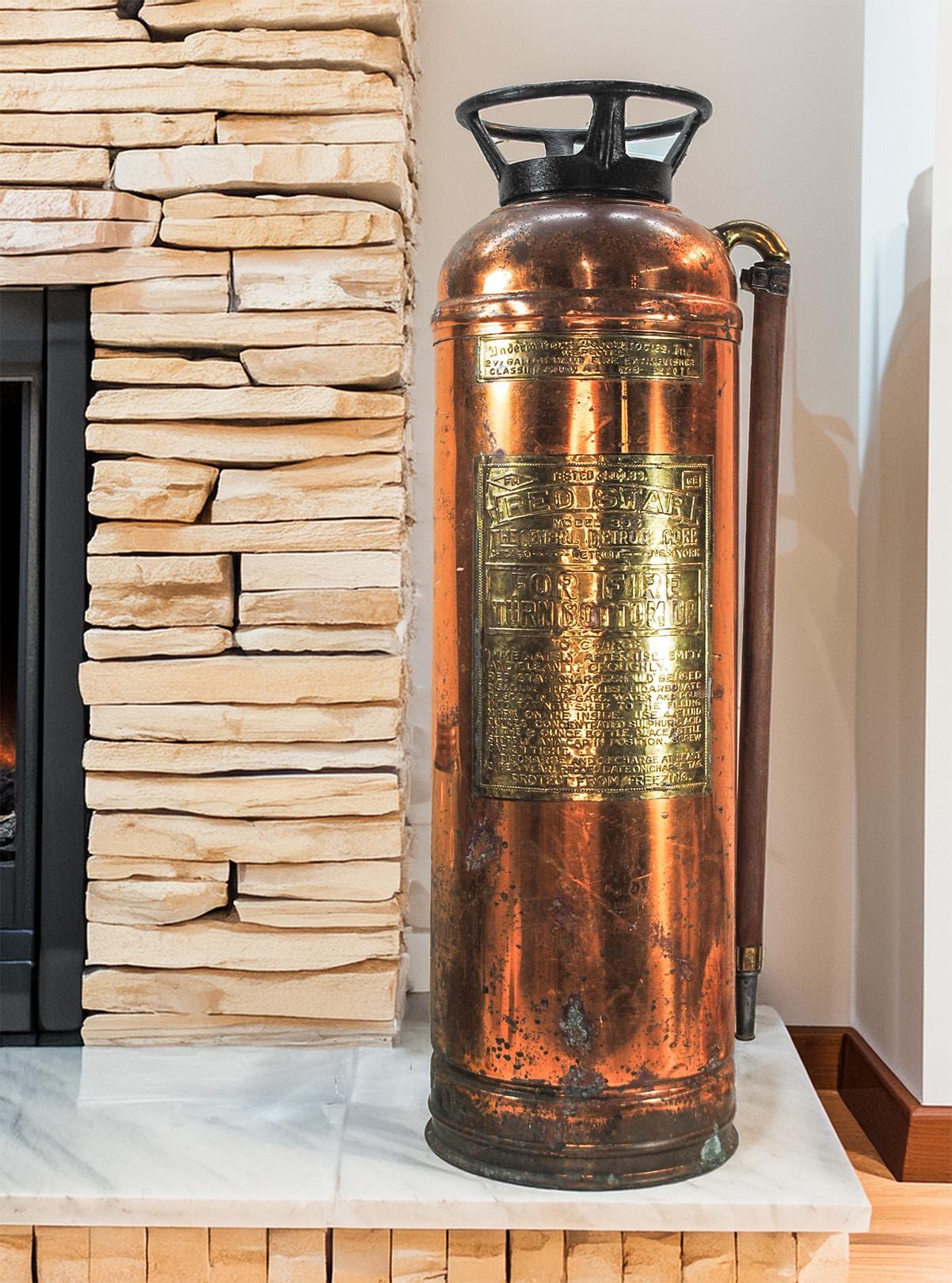 NICE Antique Red Star Model 303 Copper Fire Extinguisher (Empty), Made in USA
