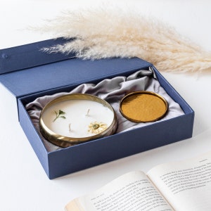 Weihnachtsgeschenke für Eltern, Hochzeitsbevorzugung, Einweihungsgeschenk, Geschenk für sie, gehämmerte Metalluntersetzer mit Ständer, personalisierter Geschenkkorb