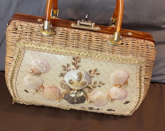 Vintage 1950s Seashore Wicker Lucite Handle Sea Shell Purse Handbag Atlas Hong Kong Woven Straw -as is-