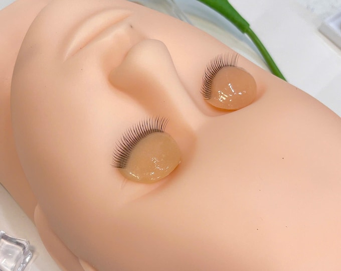 Reusable Lash Extension Practice Pad | Pre-Made Lash Training Eye for Beginners
