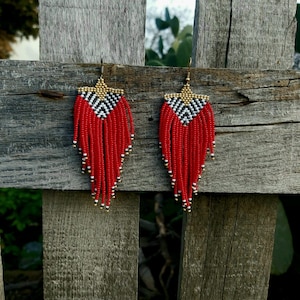 Red passion beaded fringe earrings, seed bead earrings dangle boho earrings native beaded earrings chandelier earrings colorful earrings