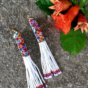 Long minimalist floral beaded fringe earrings seed bead earrings dangle boho earrings chandelier earrings native bead earrings image 1