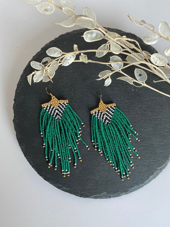 Dark green beaded fringe earrings, seed bead earrings dangle boho earrings native beaded earrings chandelier earrings colorful earrings