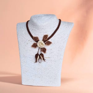 Cream Crochet Necklace: Art-Silk Floral Needle Lace, Turkish Oya
