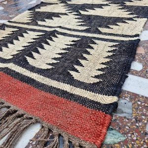 Handwoven Wool & Jute Kilim Rug Oriental Geometric Design, 3x5 ft