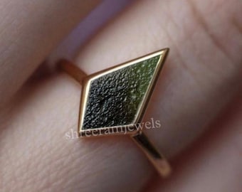 Natürlicher roher Moldavit Edelstein Silberring aus Sterlingsilber | Drachen Form Moldavit Ring | Verlobungsring | Hochzeit & Jubiläum Ring