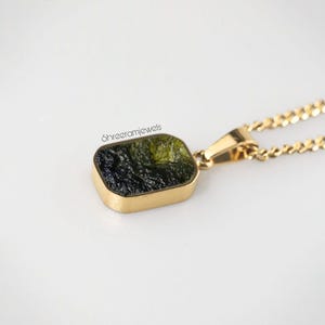 Collar con colgante de moldavita: plata de ley, chapado en oro de 14 k, alta vibración