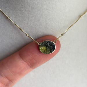 Colgante de moldavita con certificación de grado A en oro de 14 quilates: joyería de plata esterlina de alta vibración, collar ovalado