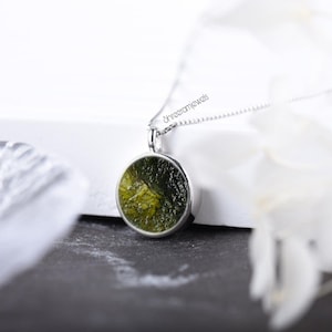 Colgante de moldavita en oro de 14 quilates: joyería de plata de ley con alta vibración