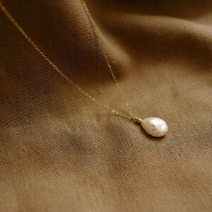 eunoia pure series single baroque pearl necklace | Minimalist necklace | Dainty jewelry