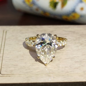 Large Pear Shape Moissanite Hidden Halo Pave Engagement Ring, 14k White Gold Platinum Wedding Ring, Celebrity Style Ring, Large Stone Ring