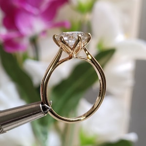 Vintage Tulip Setting Moissanite Verlobungsring, 3 ct runder Moissanite Solitaire Ring, 14k Solid Gold Kathedrale Set Ring, Antique Flower Ring