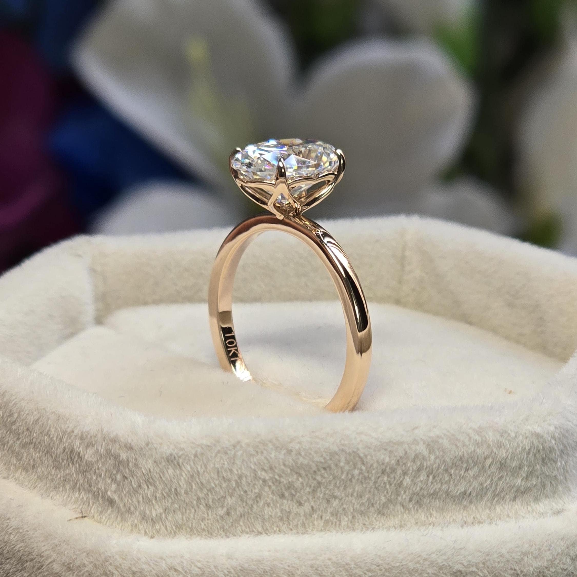 モアサナイト　指輪　リング　4ct　エメラルドカット　ソリティア　9.5号 モアサナイト指輪リング4ctエメラルドカットソリティア12号 【公式通販】