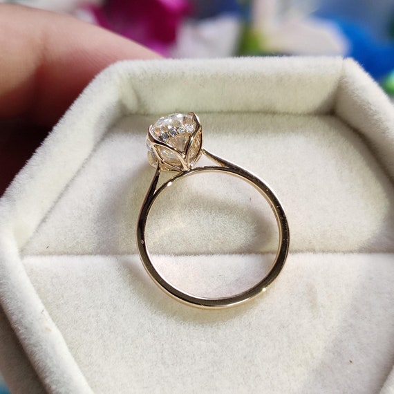 Vintage Tulip Setting Hidden Halo Oval Moissanite Engagement Ring