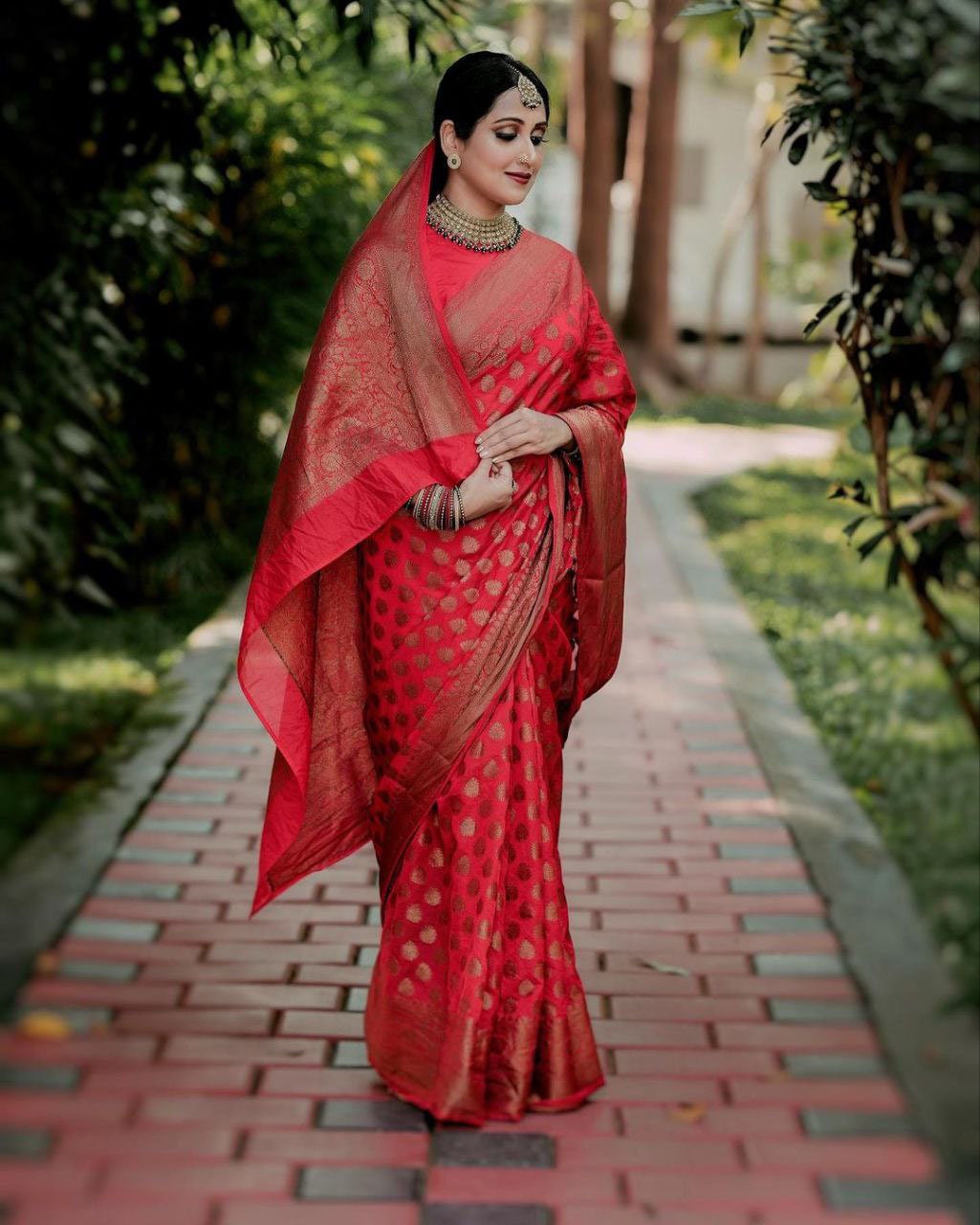 Desirable Red Color Banarasi Silk Saree With Silk Weave