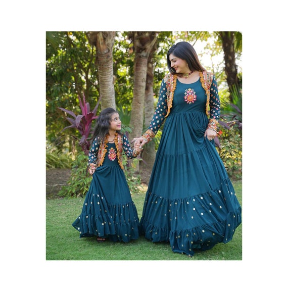VeroniQ Trends-Bollywood Style New Designer Embroidered Blue Anarkali Gown- Indian Party Wear-Anarkali Suit-VF - VeroniQ Trends