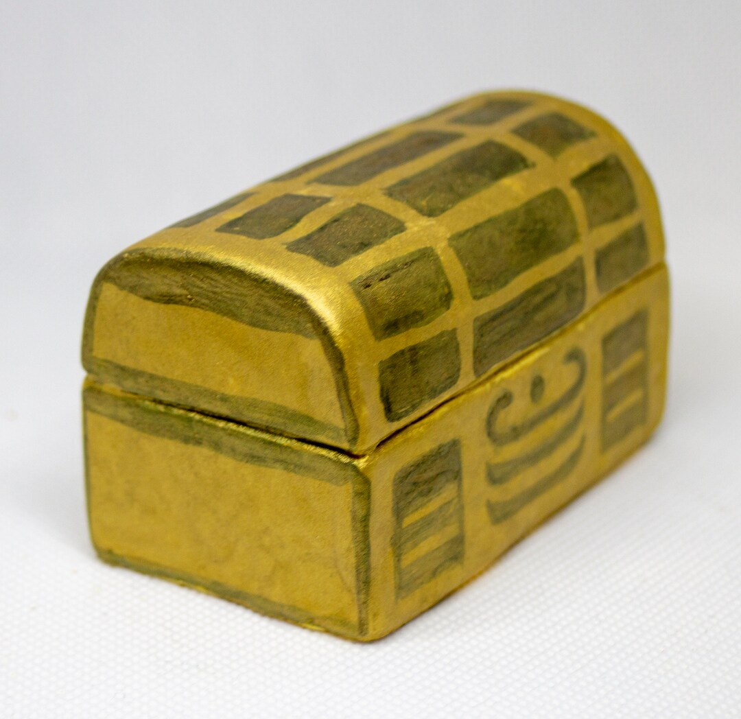 Edible Treasure Chest Cake Topper. Etsy