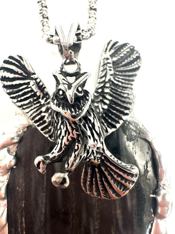 Isua Crystal Necklace Owl Spirit Animal Pendant Shaman Made