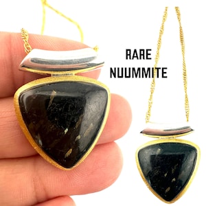 Nuummite Crystal Necklace – Rare Authentic Nuummite from Greenland – Men&#39;s Encoded Necklace – Support Crystal Jewelry Gift In Gold #1847