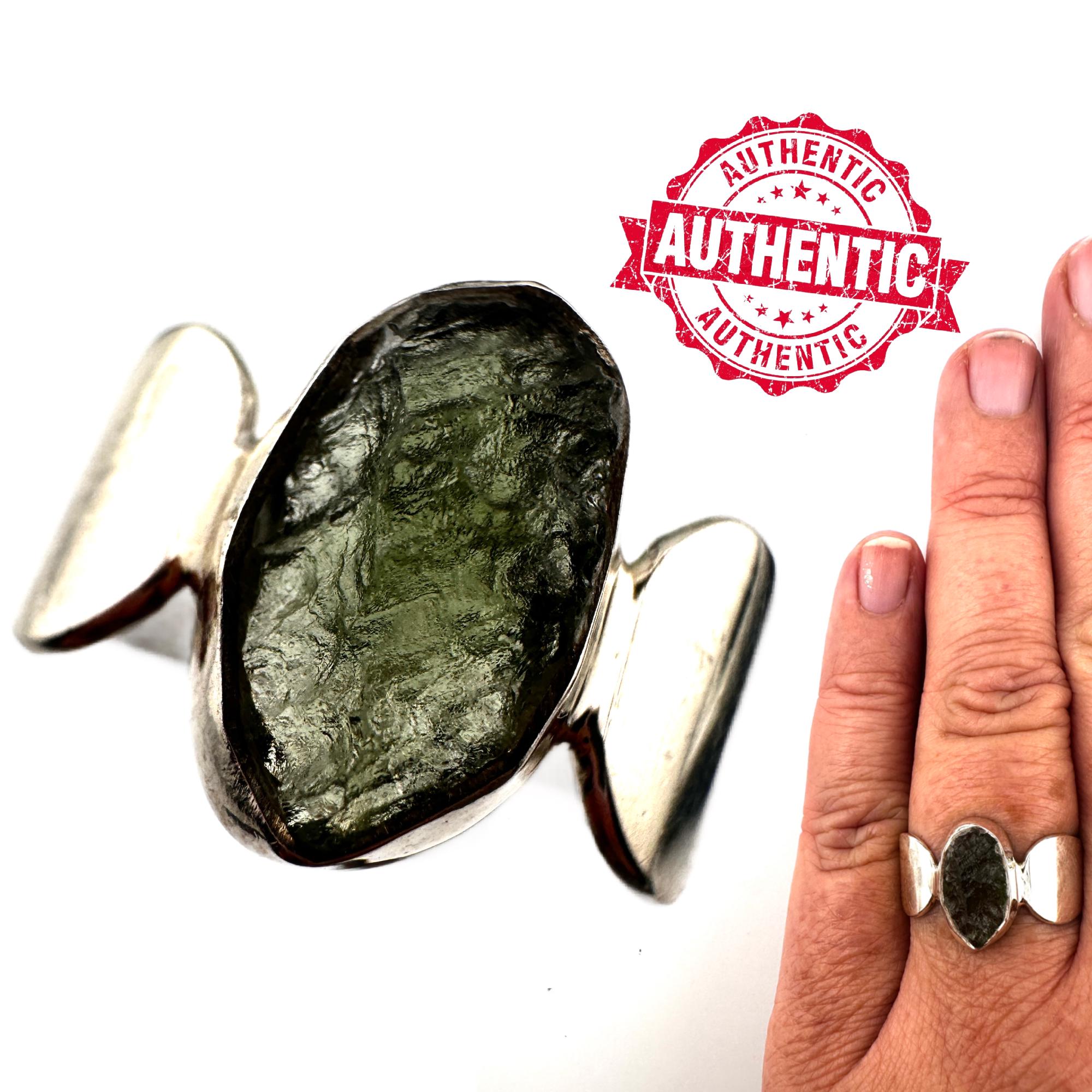 ANELLO CON CRISTALLO DI MOLDAVITE Moldavite naturale autentica