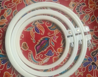 Embroidery Hoop, plastic Embroidery Hoop with metal Screw, Cross Stitch Hoop Ring, plastic Display Frame, Hoop