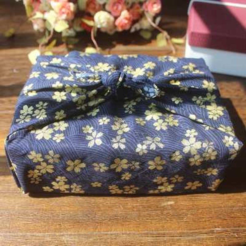 Furoshiki katoen bedrukt Japans traditioneel patroon, cadeauverpakking. Japanse verpakking afbeelding 8
