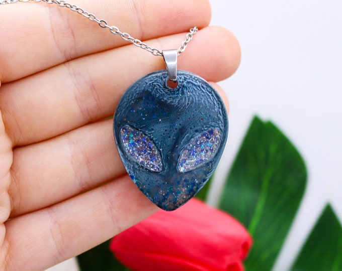 Necklace alien pendant - alien choker - alternative gift idea - extraterrestrial and space pendant in Resin