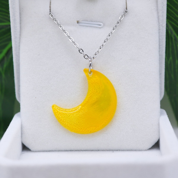 Collier forme lune jaune, idée cadeau